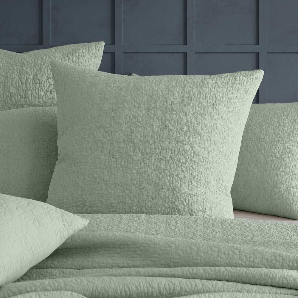 Kayo Sage Coverlet | Queen / King Bed