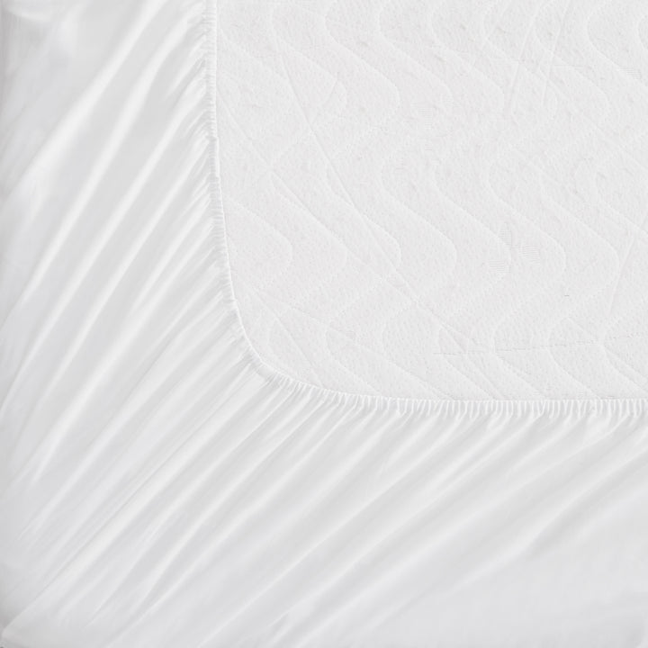 Mia Grace Egyptian Cotton 500TC Cloud White Fitted Sheet Closeup | My Linen