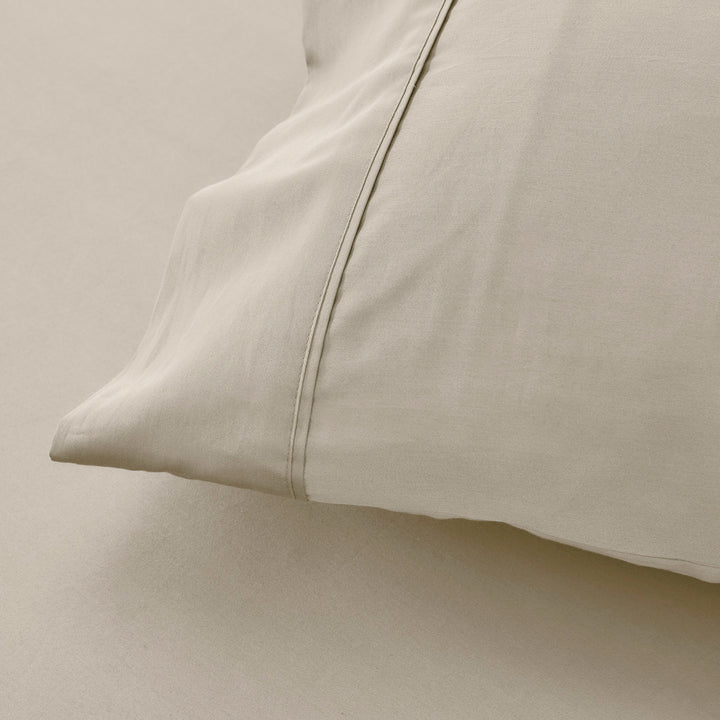 Mia Grace Egyptian Cotton 500TC Stone Taupe Standard Pillowcase Closeup | My Linen