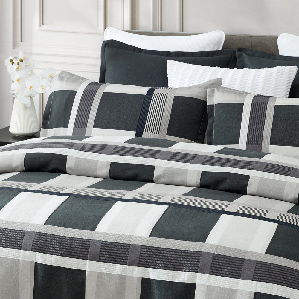 Conrad Silver Quilt Cover Set | Queen Bed