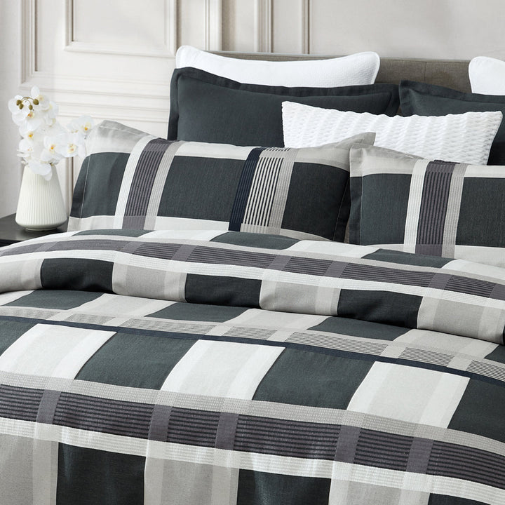 Conrad Silver Quilt Cover Set | Queen Bed
