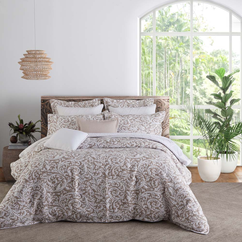 Harlow Linen Quilt Cover Set | Queen Bed