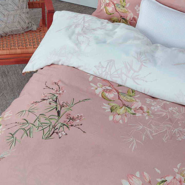 Mizumi Blush Quilt Cover Set | Queen Bed