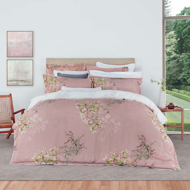 Mizumi Blush Quilt Cover Set | Queen Bed