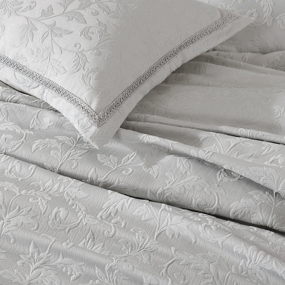 Valentina Cloud Quilt Cover Set | Queen Bed