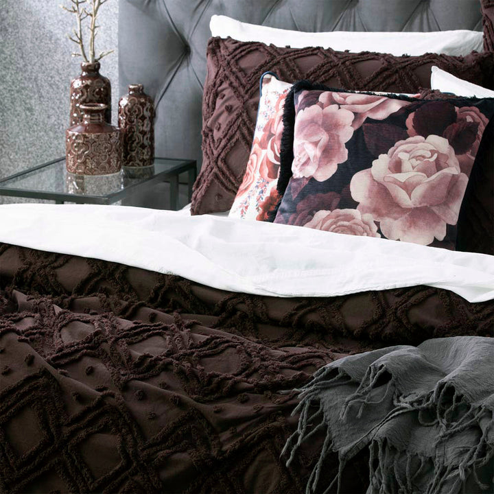 Medallion Plum Quilt Cover Set | King Bed