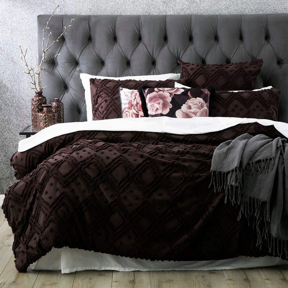 Medallion Plum Quilt Cover Set | King Bed