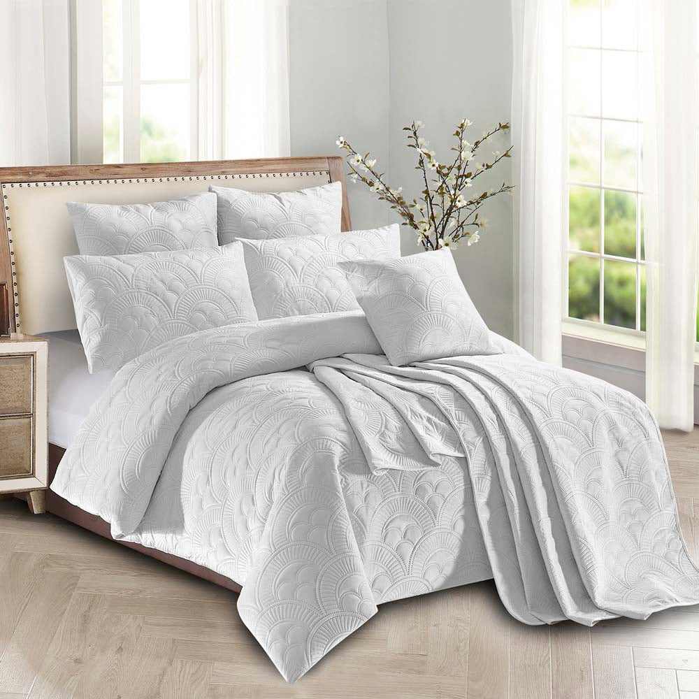 Mystique White Quilt Cover Set | Queen Bed