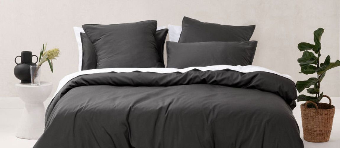 Black Quilt Cover Styling